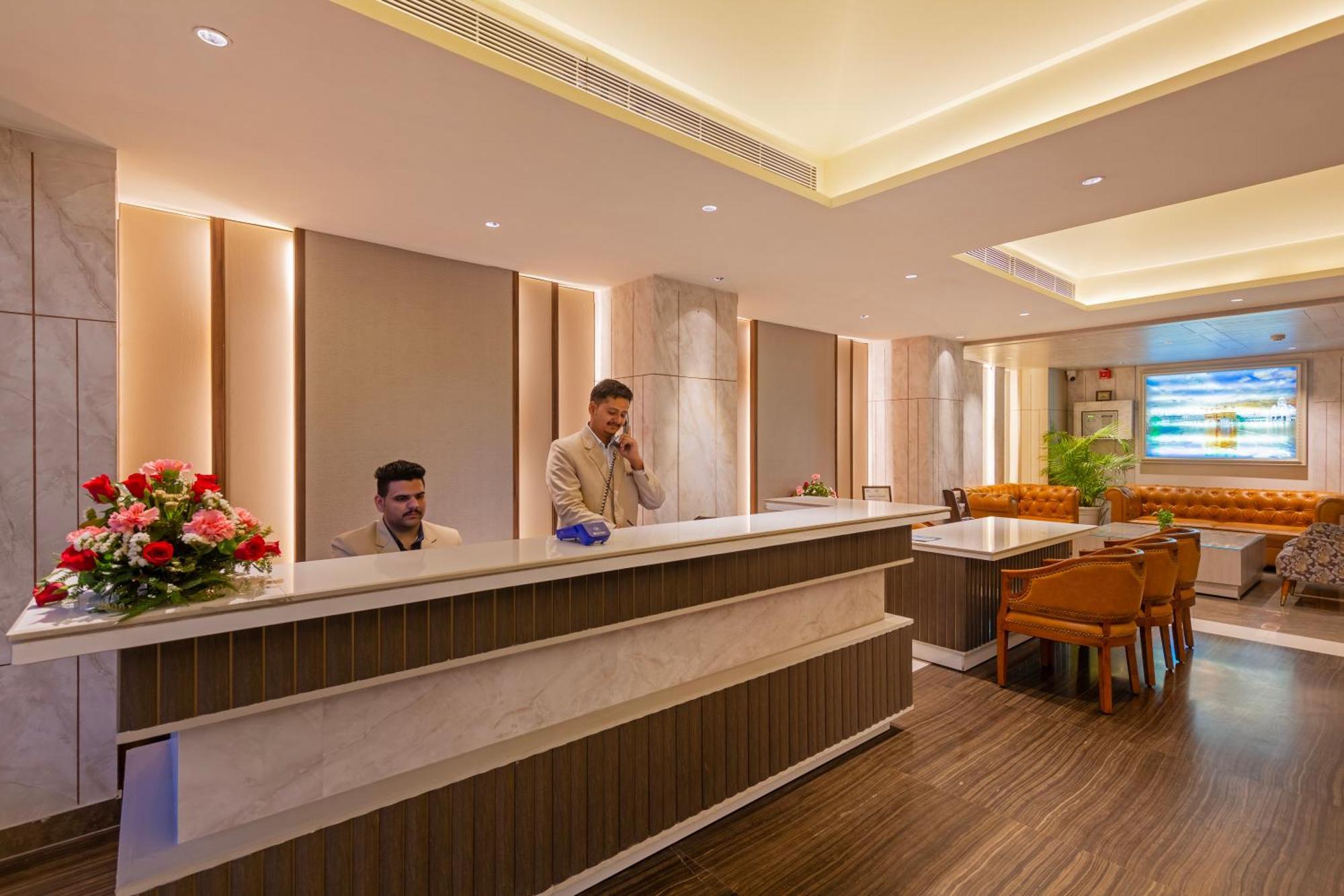 Sandoz Amritsar Near Golden Temple Zewnętrze zdjęcie